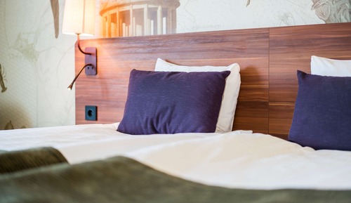 Standard Room, 1 Queen Bed