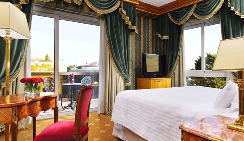 Superior Suite
