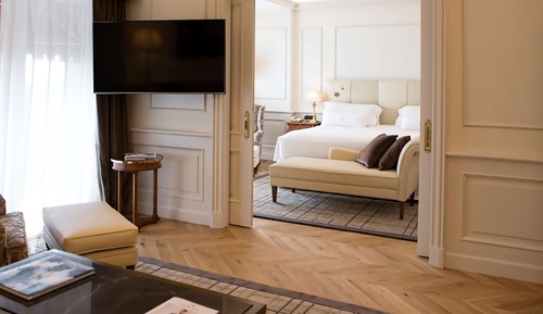 Suite, Park View, Corner