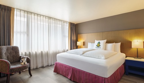 Room, 1 King Bed, Accessible, View
