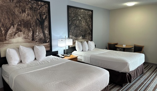 Business Room, 2 Double Beds, Non Smoking (2nd Floor)