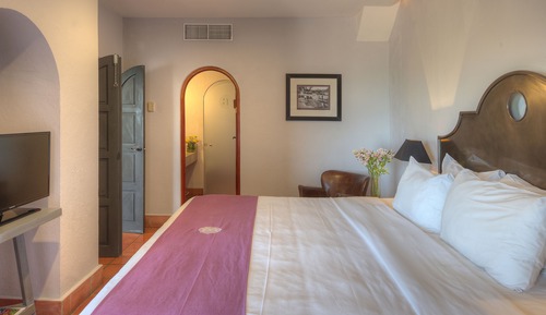 Grand Suite, 1 King Bed with Sofa bed, Balcony, Garden View
