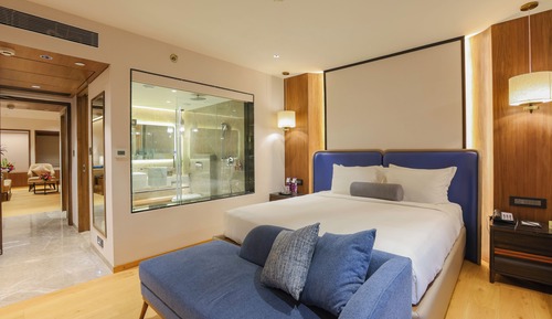 Premium Suite