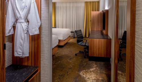 Suite (Conference Suite)