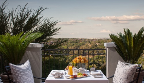 Panoramic View One Bedroom Suite