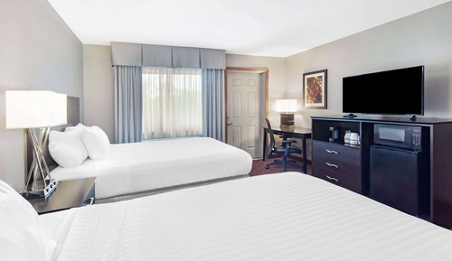 Room, 2 Queen Beds, Non Smoking