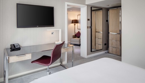 Suite, 1 Queen Bed with Sofa bed, Terrace