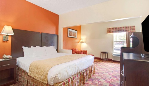 Deluxe Suite, 1 King Bed, Accessible, Non Smoking (Mobility)