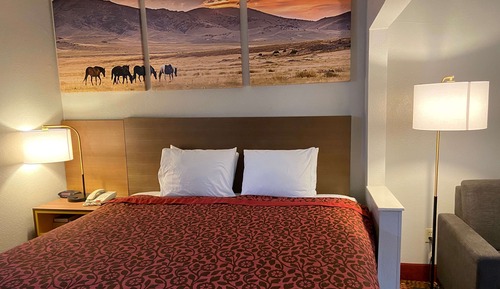 Deluxe Suite, 1 King Bed, Non Smoking