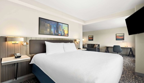 King Bed Bedroom Suite