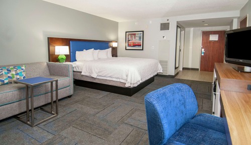 One King Bed, Non-Smoking