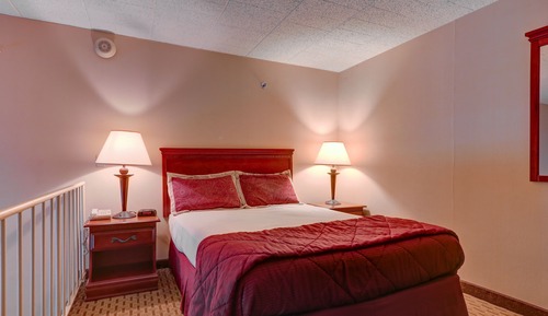 Superior Loft, 1 King Bed with Sofa Bed (Not Pet-Friendly)