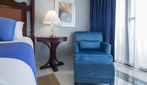 Luxury Room, Ocean View (Royal Level)