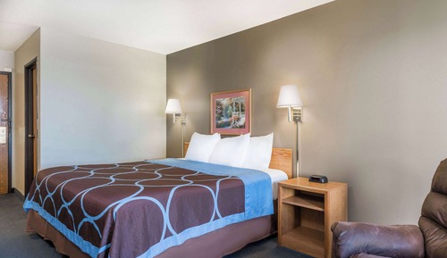 Standard Room, 1 King Bed