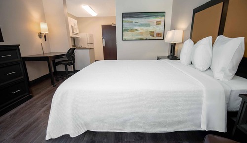 Studio, 1 King Bed, Non Smoking