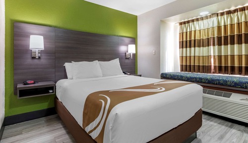 Room, 1 Queen Bed, Non Smoking (42 inch TV)