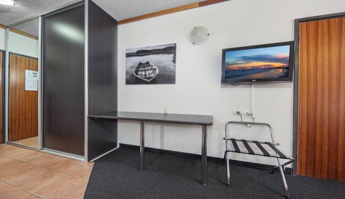 Premium Apartment, 1 Queen Bed, Kitchenette