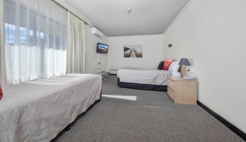 Classic Apartment, 2 Bedrooms, Accessible