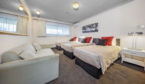 Classic Apartment, 2 Bedrooms, Kitchen