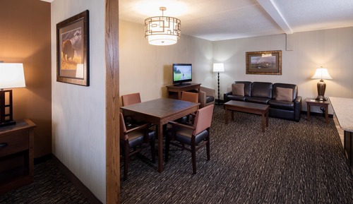 Suite, 1 King Bed, Non Smoking, Microwave (Oversized Room;with Sofabed)