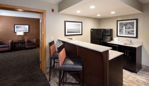 Suite, 1 King Bed, Non Smoking, Jetted Tub