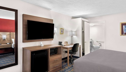 Room, 1 King Bed, Accessible, Non Smoking