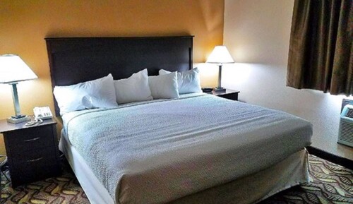 Suite, One King Bed, Non-Smoking