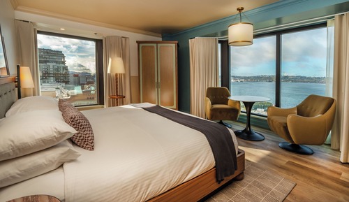 Premium Room, 1 King Bed, Bay View