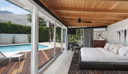 Room (The Residence)