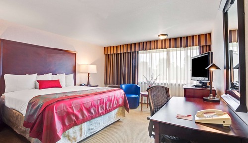 Executive Room, 1 King Bed, Non Smoking, View