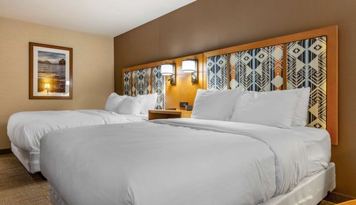 Room, 2 Queen Beds, Non Smoking, Bathtub