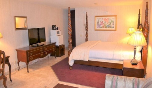 Standard Room, 1 King Bed, Non Smoking