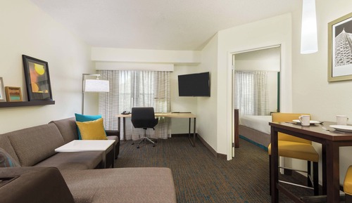 Suite, 1 Bedroom (Hearing Accessible)