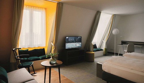 Suite, Multiple Beds