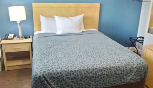 Room, 1 Queen Bed, Non Smoking