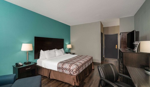 Deluxe Suite, 1 King Bed, Non Smoking