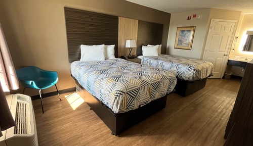 Deluxe Room, 2 Double Beds, Non Smoking, Refrigerator & Microwave