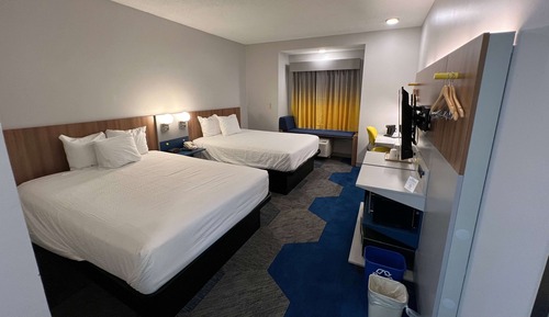 Room, 2 Queen Beds, Accessible, Non Smoking (Mobility, Roll-In Shower)