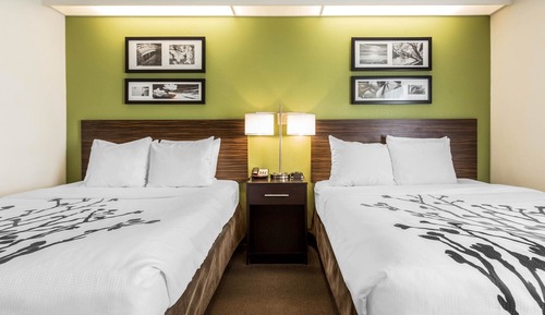 Standard Room, 2 Queen Beds, Non Smoking