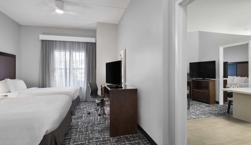 Suite, 2 Bedrooms, Non Smoking, Fireplace