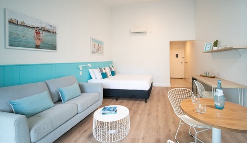 Queen Terrace Room