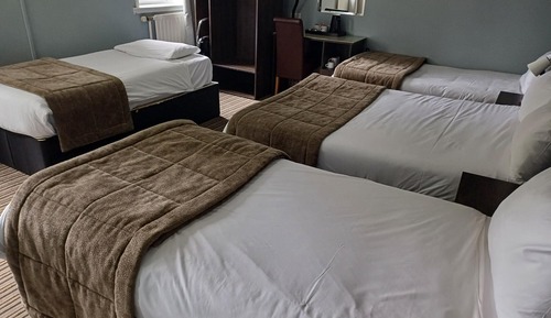 Suite, Ensuite (5 Persons)