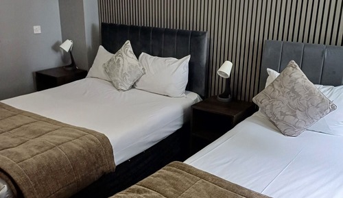 Triple Room, Ensuite