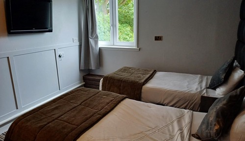 Twin Room, Ensuite