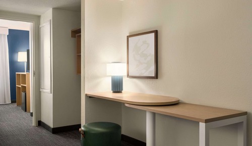 Suite, 1 King Bed