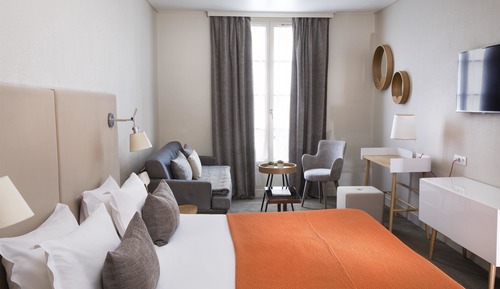 Deluxe Double or Twin Room