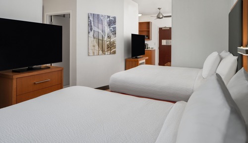 Studio, Multiple Beds, Non Smoking (Mobility Accessible, Tub)
