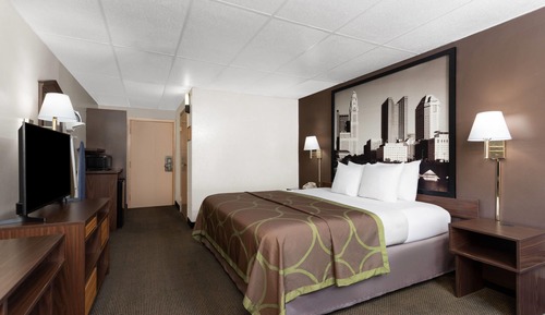 Room, 1 King Bed, Non Smoking (Mobility Accessible)