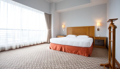 One-Bedroom Executive