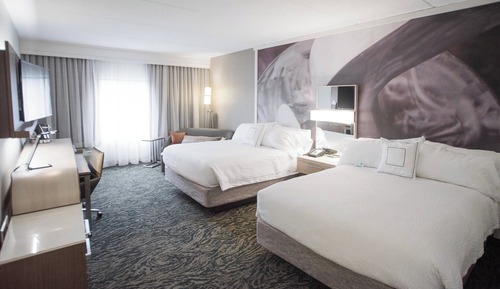 Room, Multiple Beds